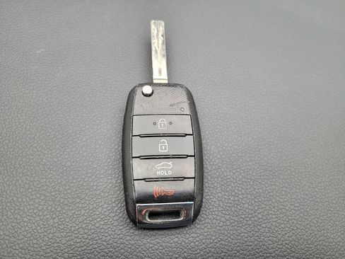 Used 2016 Kia Rio EX image 32