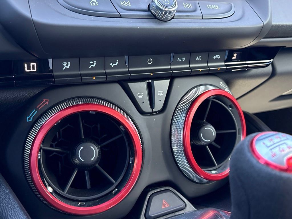 Used 2022 Chevrolet Camaro SS RWD image 18
