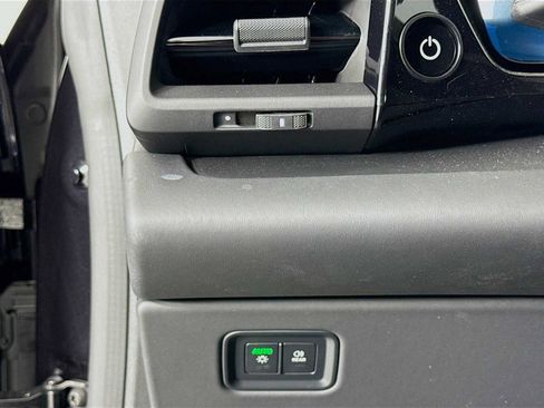 New 2025 Porsche Macan Turbo Electric image 14