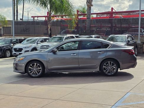 Used 2018 Nissan Altima 2.5 SR w/ SR Special Edition image 11
