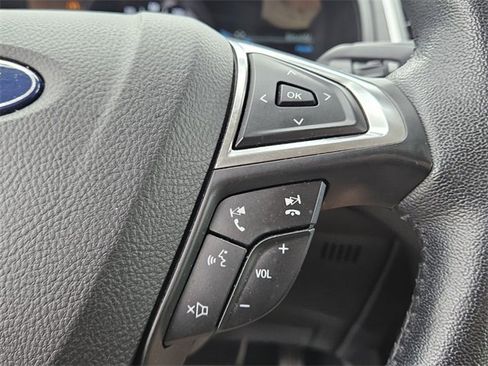 Used 2022 Ford Edge SEL image 24