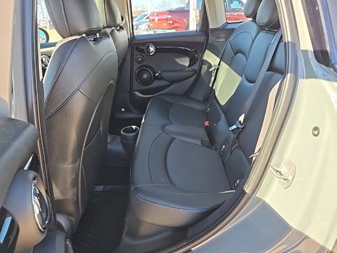 Used 2018 MINI Cooper S image 13