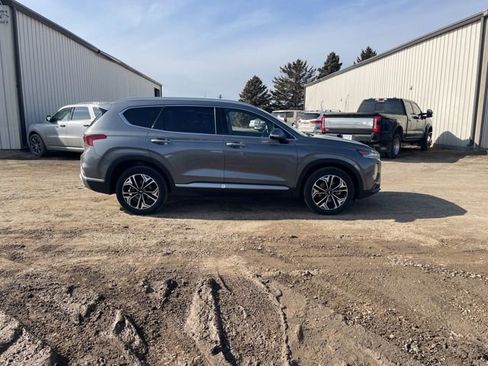 Used 2019 Hyundai Santa Fe Limited image 8