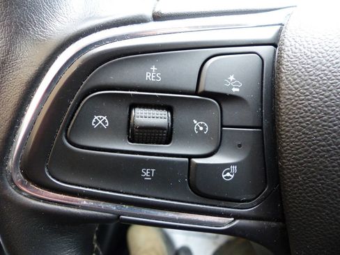 Used 2021 Buick Envision Preferred AWD/4WD image 47