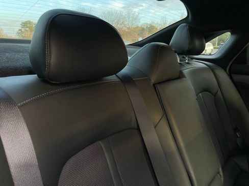 Used 2022 Kia K5 GT-Line image 38