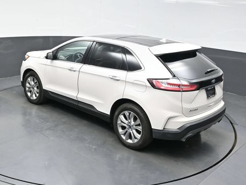 Used 2019 Ford Edge Titanium w/ Cold Weather Package AWD/4WD image 43