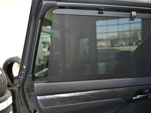 Used 2025 Toyota Highlander Platinum image 32