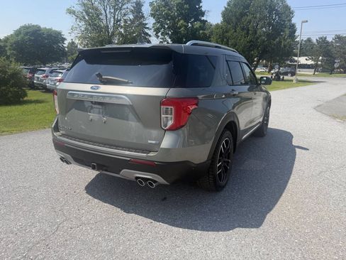 Used 2020 Ford Explorer Platinum w/ Premium Technology Package AWD/4WD image 5