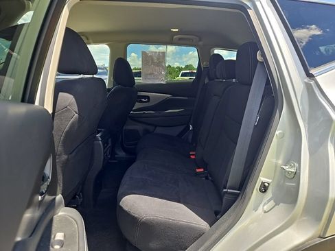 Used 2023 Nissan Murano S AWD/4WD image 9