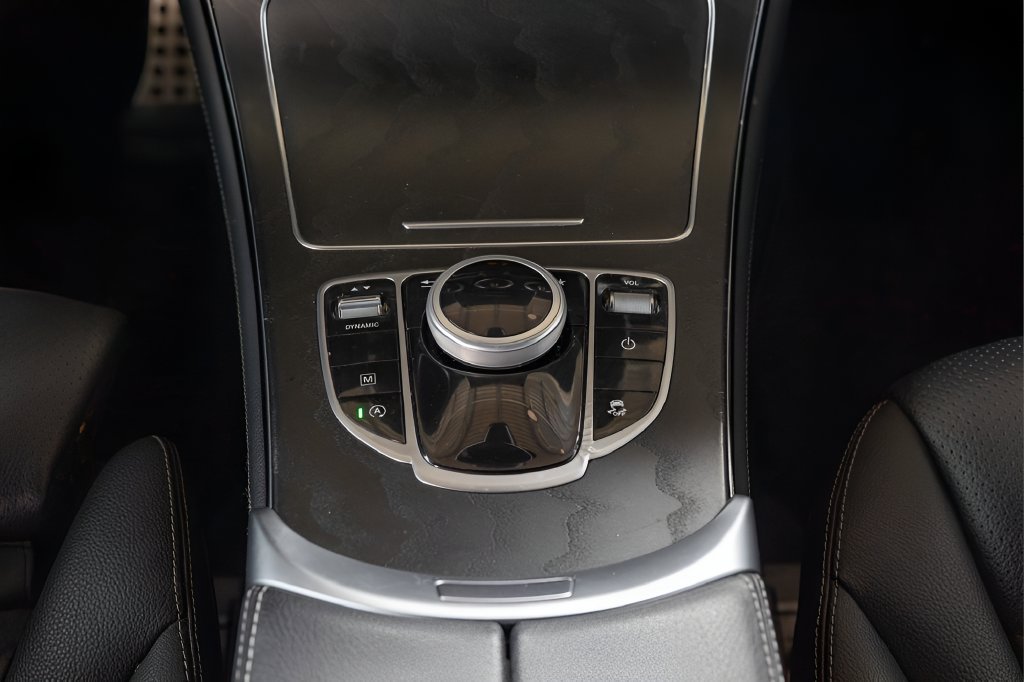 Used 2019 Mercedes-Benz GLC 300 image 29