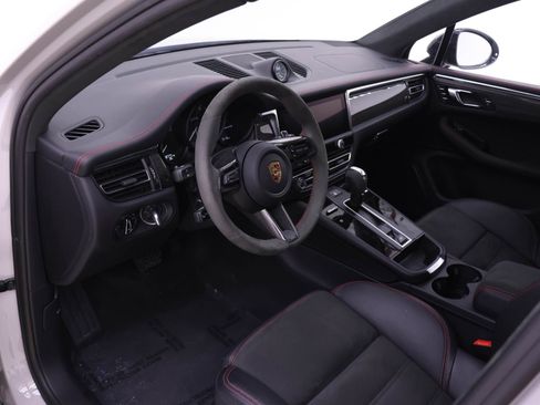 Used 2026 Porsche Macan GTS AWD/4WD image 4
