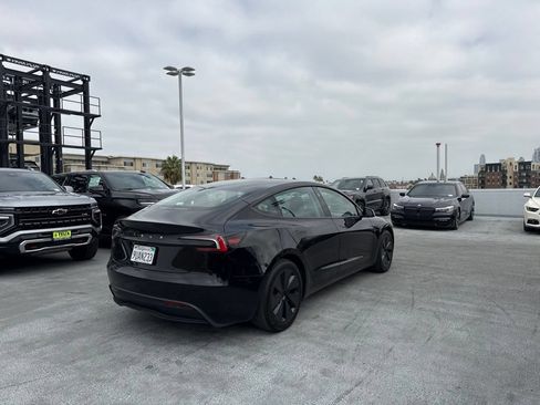 Used 2025 Tesla Model 3 RWD image 5