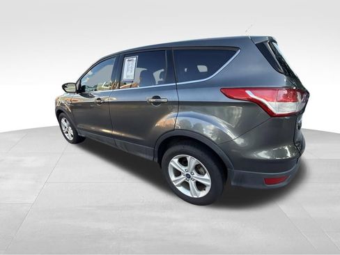Used 2016 Ford Escape SE FWD image 3