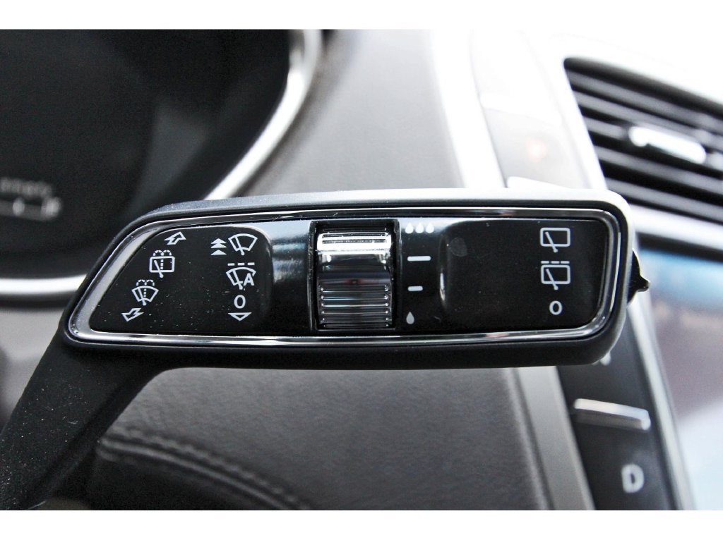 Used 2020 Lincoln Nautilus Reserve w/ Equipment Group 201A FWD image 18