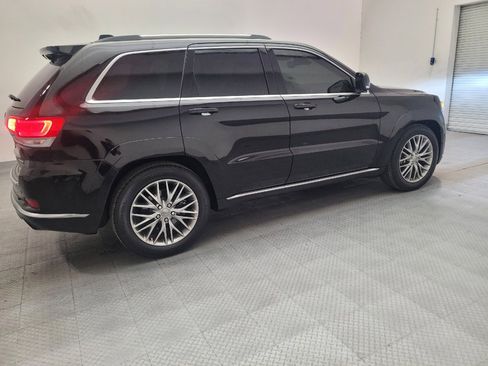 Used 2017 Jeep Grand Cherokee Summit w/ Platinum Series Group AWD/4WD image 10