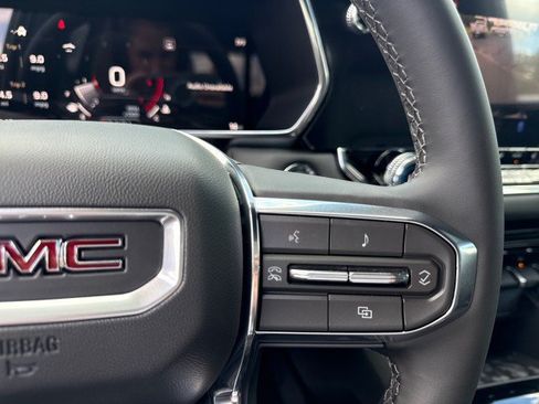 New 2026 GMC Canyon Elevation w/ Convenience Package RWD image 22