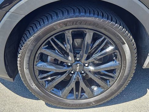 Certified 2022 Kia Telluride SX w/ Towing Package AWD/4WD image 7