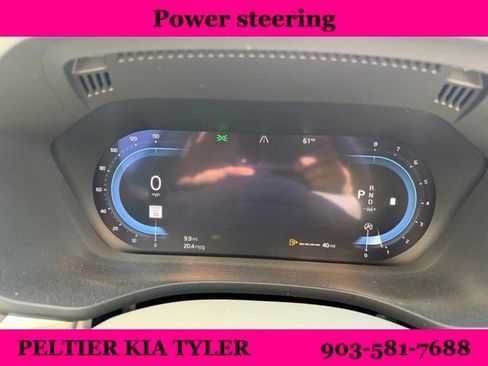 Used 2022 Volvo XC60 B5 Momentum image 19