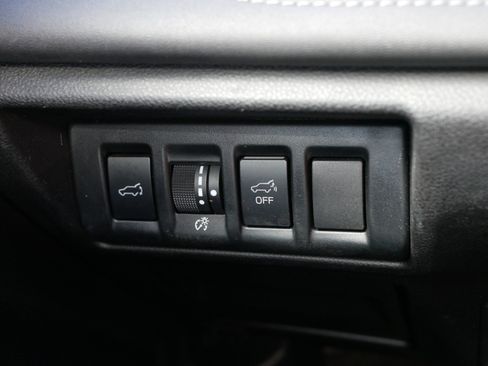 Used 2023 Subaru Outback Touring AWD/4WD image 26