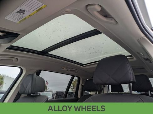 Used 2024 BMW X7 xDrive40i image 17