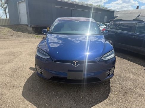 Used 2018 Tesla Model X 100D AWD/4WD image 2