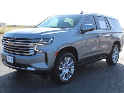 Used 2024 Chevrolet Tahoe High Country AWD/4WD image 10
