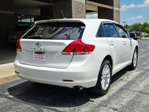 Used 2011 Toyota Venza FWD image 6