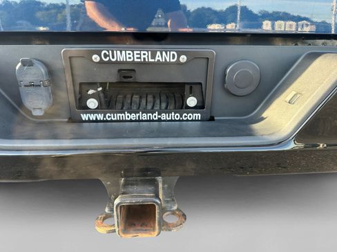 Used 2022 Chevrolet Silverado 2500 Custom w/ Custom Value Package AWD/4WD image 22
