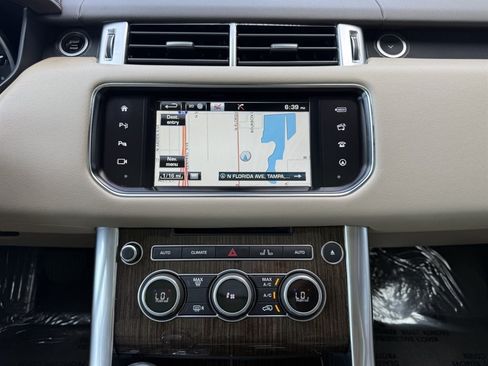 Used 2016 Land Rover Range Rover Sport SE AWD/4WD image 27