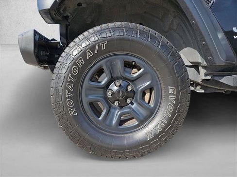 Used 2018 Jeep Wrangler Unlimited Sport S AWD/4WD image 23