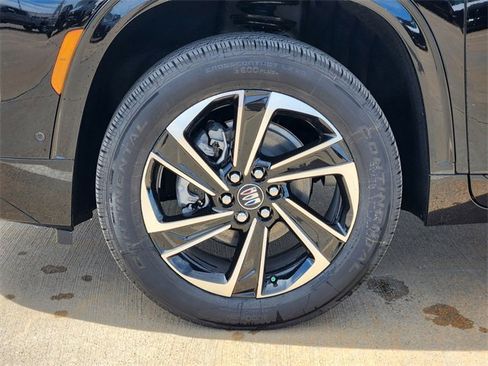 New 2025 Buick Enclave Sport Touring w/ Super Cruise Package image 9