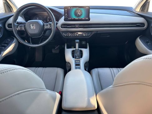 Used 2023 Honda HR-V EX-L image 16