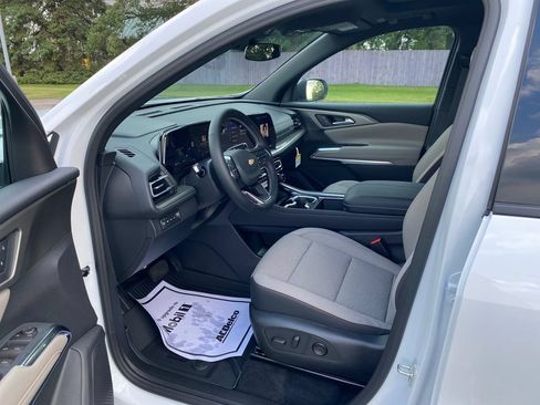 New 2026 Chevrolet Traverse LT w/ Sun and Wheel Package AWD/4WD image 22