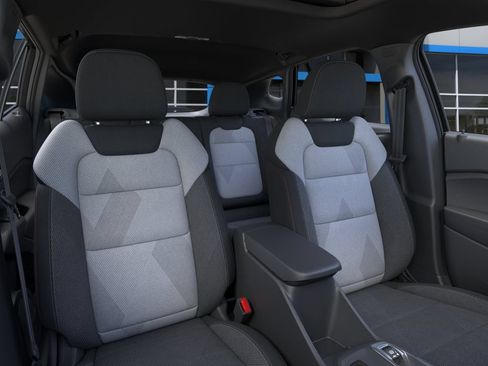 New 2026 Chevrolet Trax RS w/ Sunroof Package FWD image 16