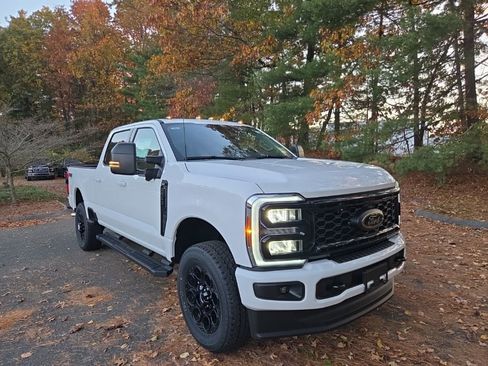 New 2026 Ford F350 XLT w/ XLT Premium Package AWD/4WD image 2