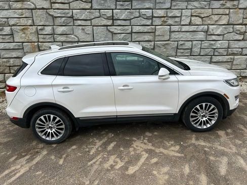 Used 2017 Lincoln MKC Reserve image 6
