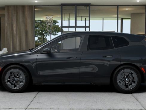 New 2026 BMW iX xDrive60 w/ Climate Comfort Package image 4