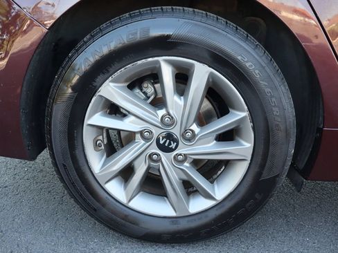 Used 2020 Kia Optima LX FWD image 40