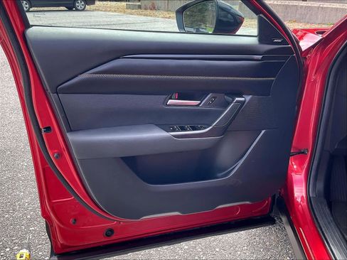 Used 2025 MAZDA CX-50 AWD 2.5 Hybrid w/ Premium Pkg image 9