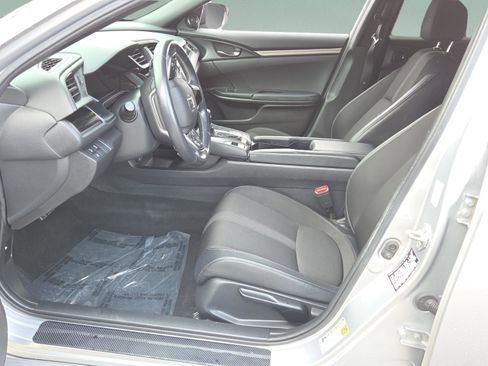 Used 2020 Honda Civic Sport image 10