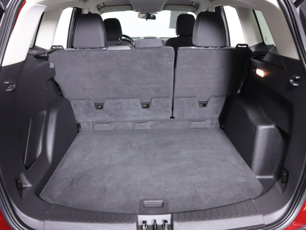 Used 2018 Ford Escape SE w/ SE Sync 3 Package AWD/4WD image 31