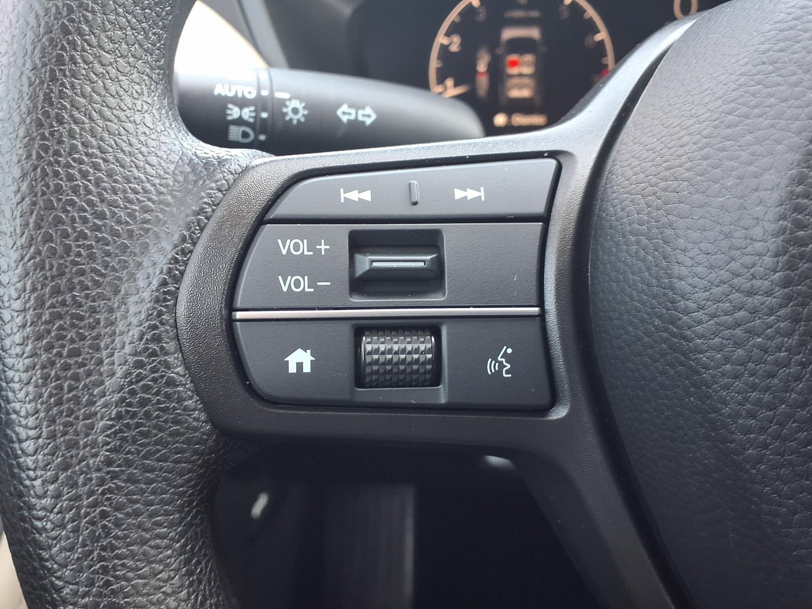 Certified 2027 Honda HR-V LX image 15
