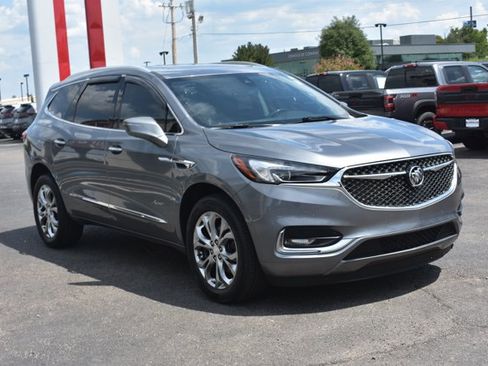 Used 2021 Buick Enclave Avenir w/ Avenir Technology Package FWD image 3