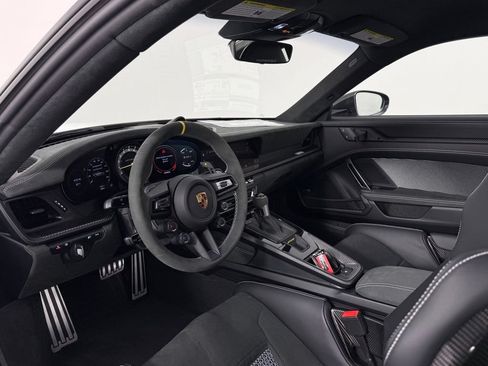 Used 2025 Porsche 911 GT3 RS RWD image 4
