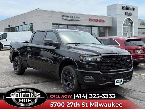 Used 2025 RAM 1500 Big Horn AWD/4WD image 1