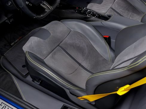 Used 2023 Ferrari SF90 Spider AWD/4WD image 98