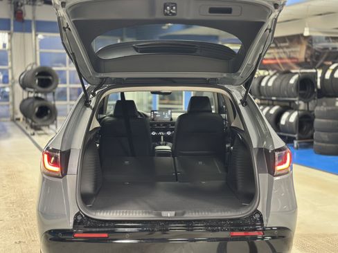 New 2026 Honda HR-V EX-L image 6