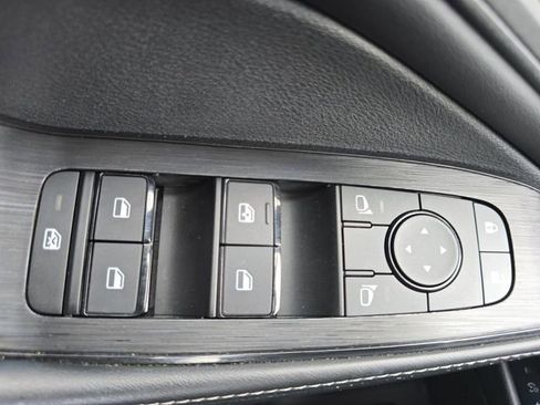 Used 2024 Nissan Rogue SV w/ SV Premium Package FWD image 30