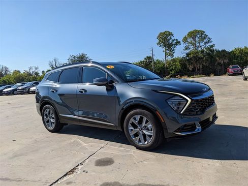 Certified 2025 Kia Sportage SX image 3