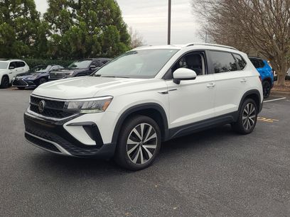 Used 2022 Volkswagen Taos SE w/ Driver Assistance Package